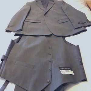 Jones of New York wool 3 piece men Suit